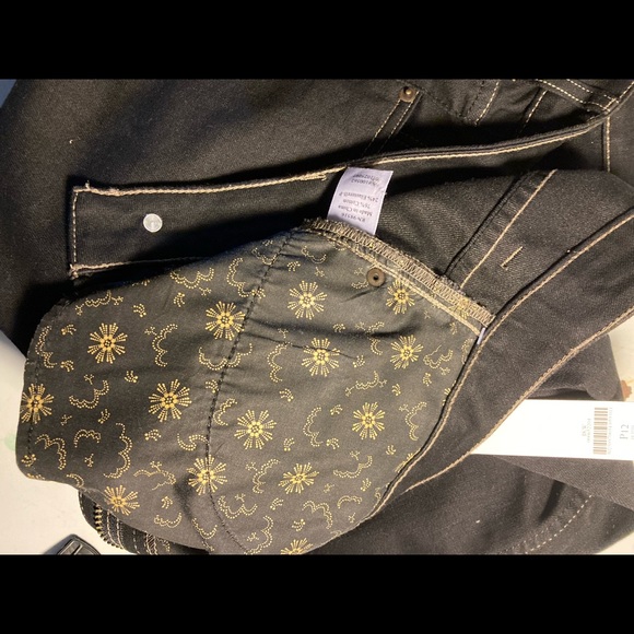 Jeans - Picture 3 of 5